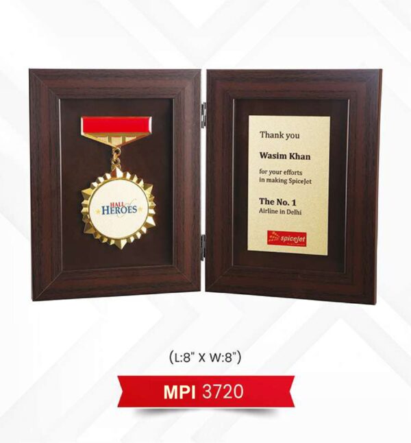 Wooden Trophy Code : MPI 3720
